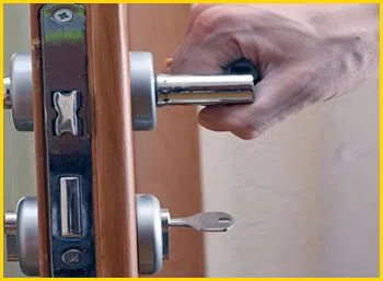 Metro Locksmith Services Louisville, KY 502-294-7158 Metro Locksmith Services Louisville, KY 502-294-7158 - 7-lock-installation
